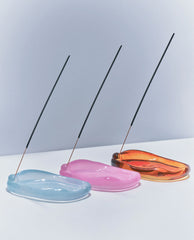 Incense + Holder Set in 01 "Taunt"